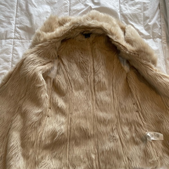 Armani Exchange Vest - Picture 2 of 7